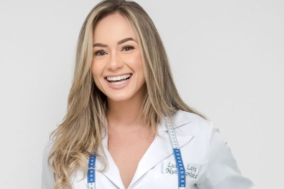 Dra Luiza Lara - Nutricionista Funcional e Esportiva.