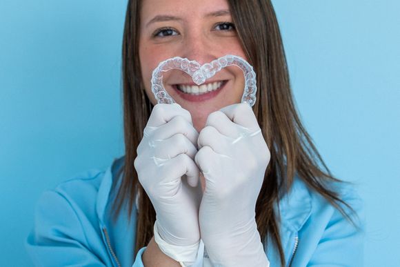 Lara - dentista - Rio Odonto