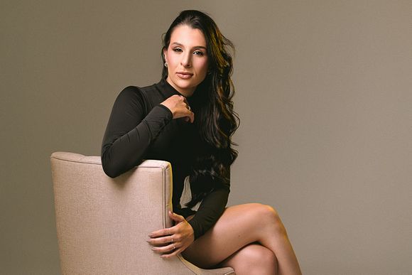 ELLEN CRISTINA