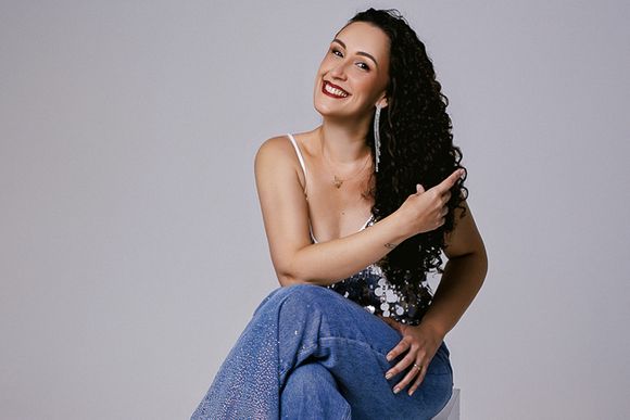CÍNTIA DOMINGUES