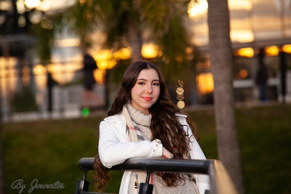VIDEOBOOK LAURA